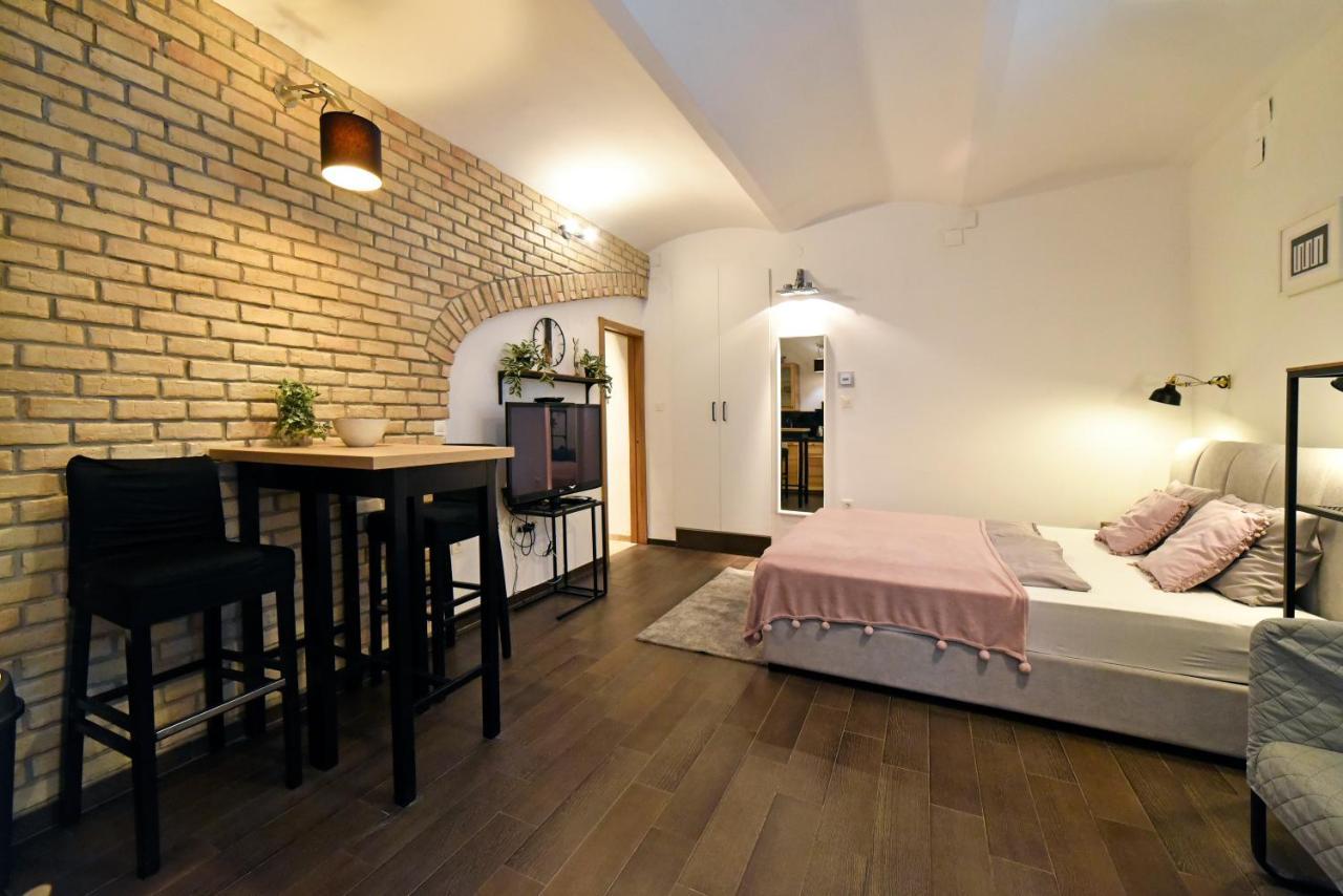 Manuela Varsavska Studio Apartments Zagreb Eksteriør billede