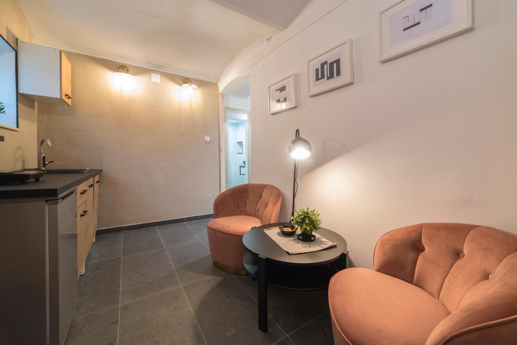 Manuela Varsavska Studio Apartments Zagreb Eksteriør billede
