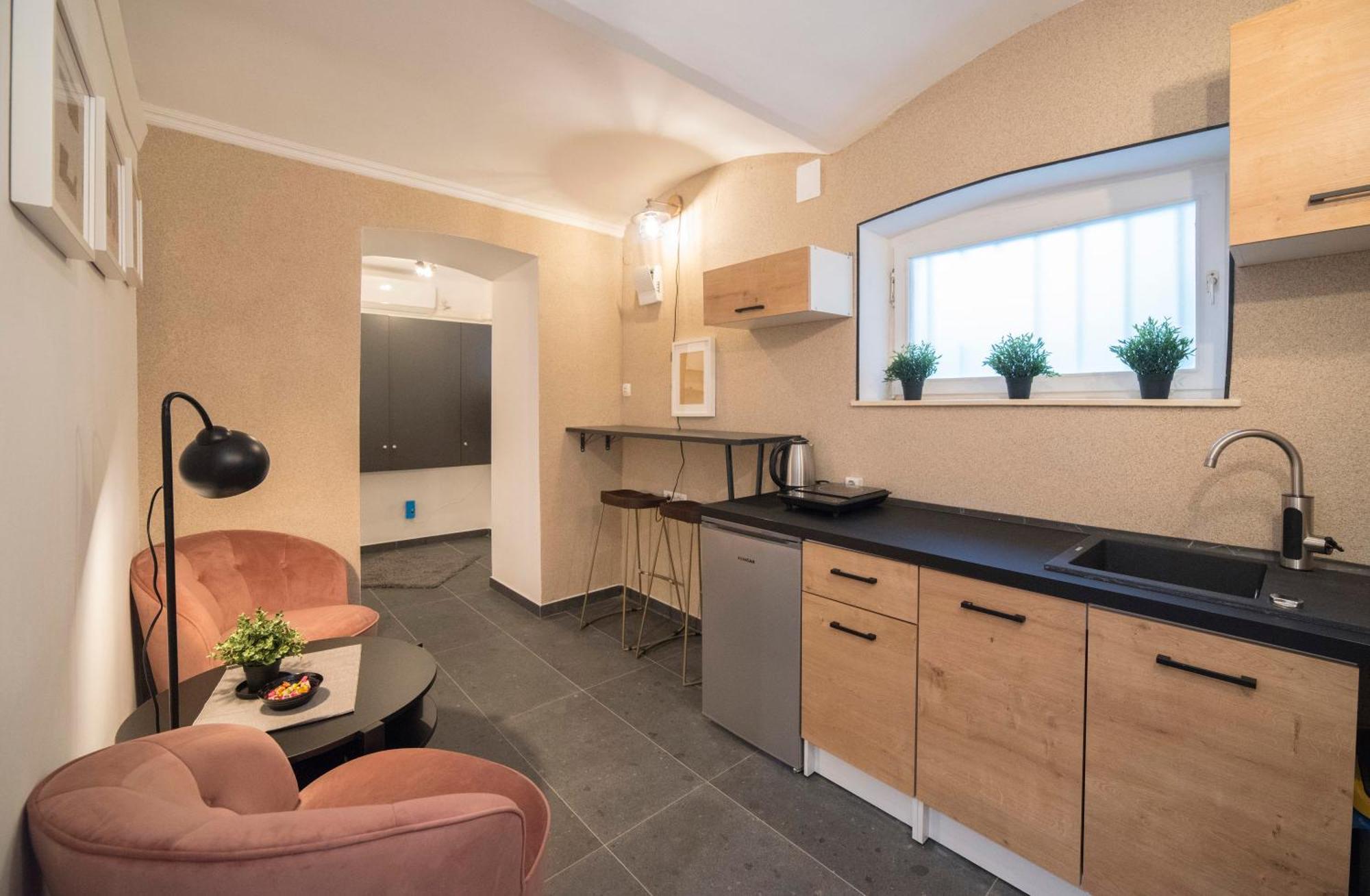 Manuela Varsavska Studio Apartments Zagreb Eksteriør billede