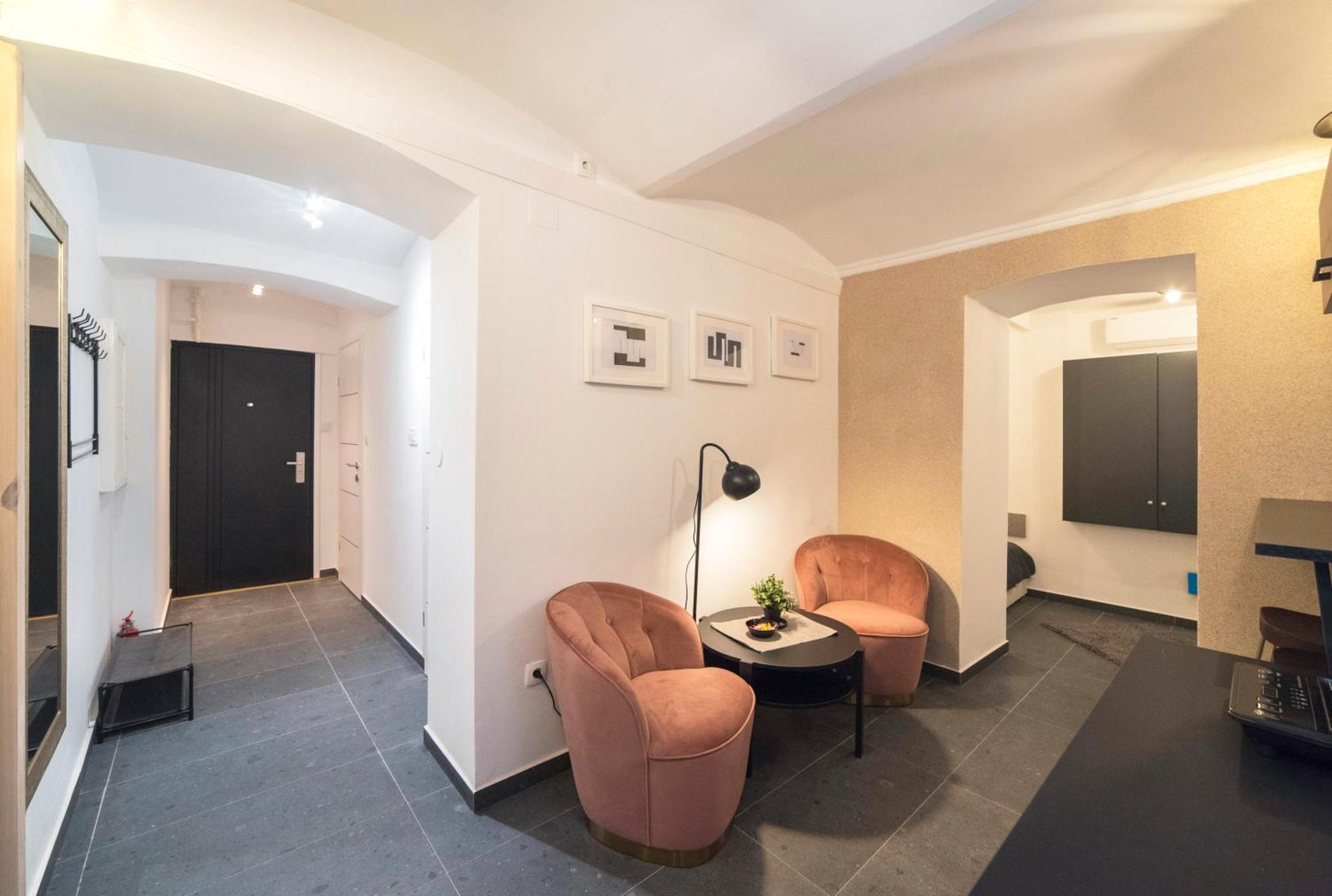 Manuela Varsavska Studio Apartments Zagreb Eksteriør billede
