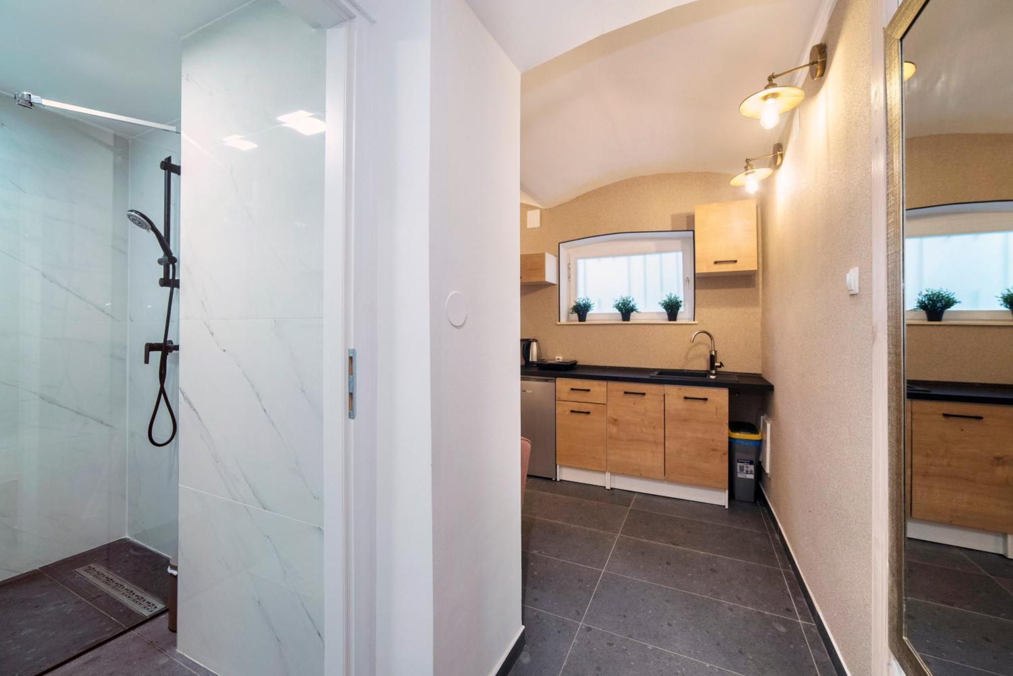 Manuela Varsavska Studio Apartments Zagreb Eksteriør billede